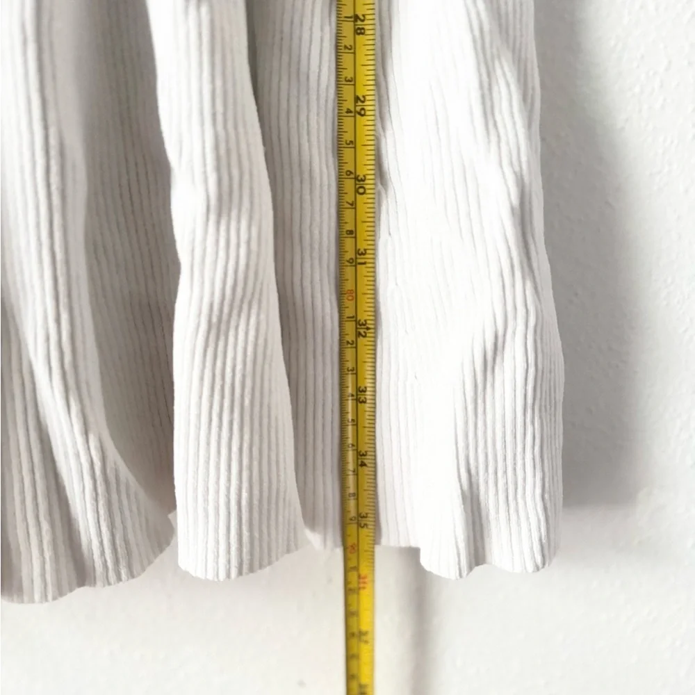 Mossimo  Dutti Ribbed Knit White Sleeveless Dress with Key Hole Back Size Large - Picture 9 of 9